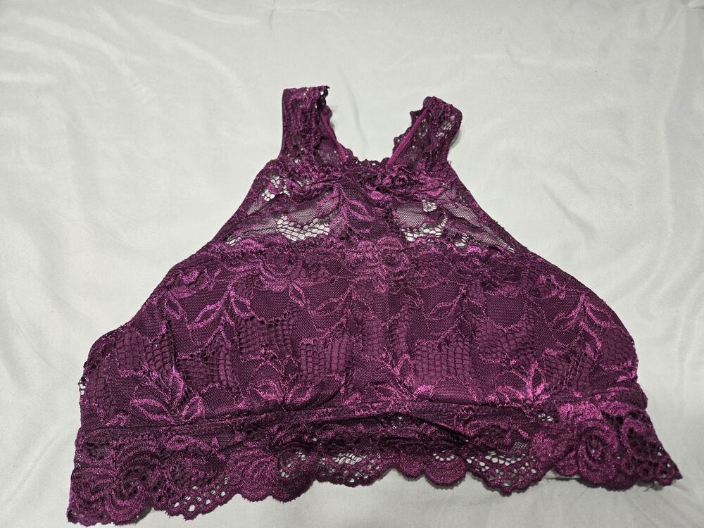 True medium women's purple lace Bralette
